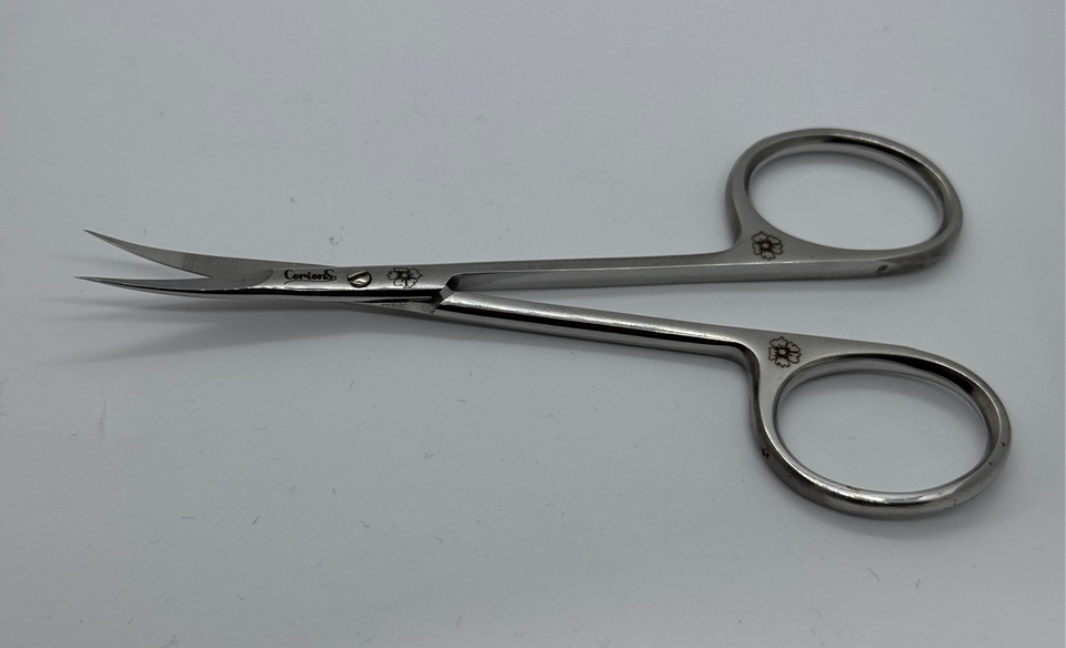 Cuticle scrissor Exra Fine Sakura Profesional 4
